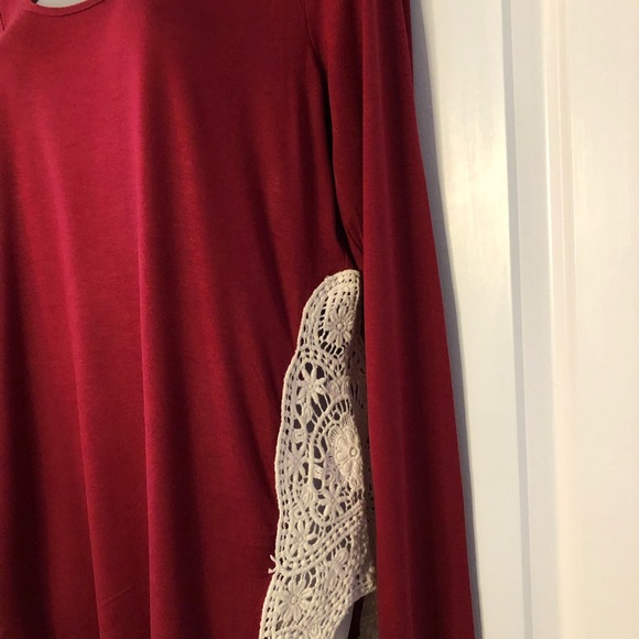 NIP Kate & Mallory Cranberry Red Top, Size Large - Picture 6 of 12